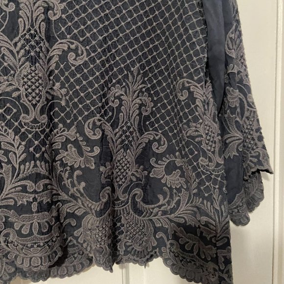 Johnny Was Jayne Top in Dark Grey Graphite Embroidery - Picture 8 of 11